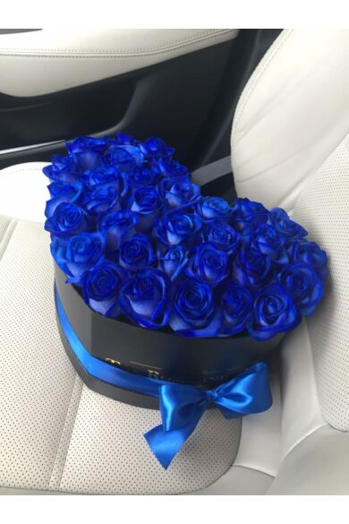 Fekete szív doboz, ÉLŐ kék rózsa